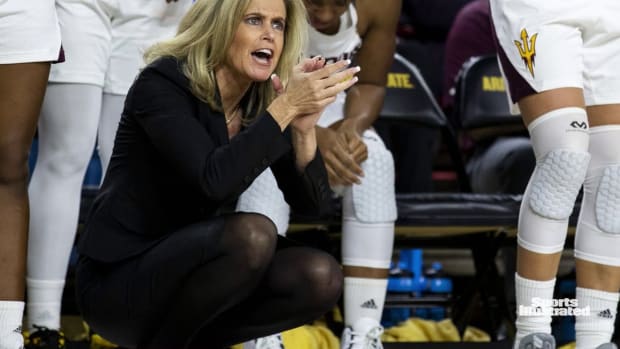 ASU_Womens_Basketball_Collaborated_in_Ph-5f56f8b171c30002b05d6233_Sep_08_2020_3_29_47